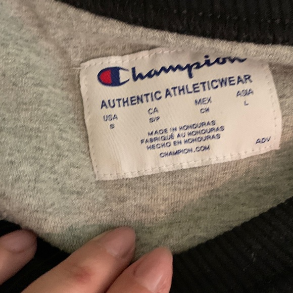 Black champion sweatshirt - Picture 3 of 3